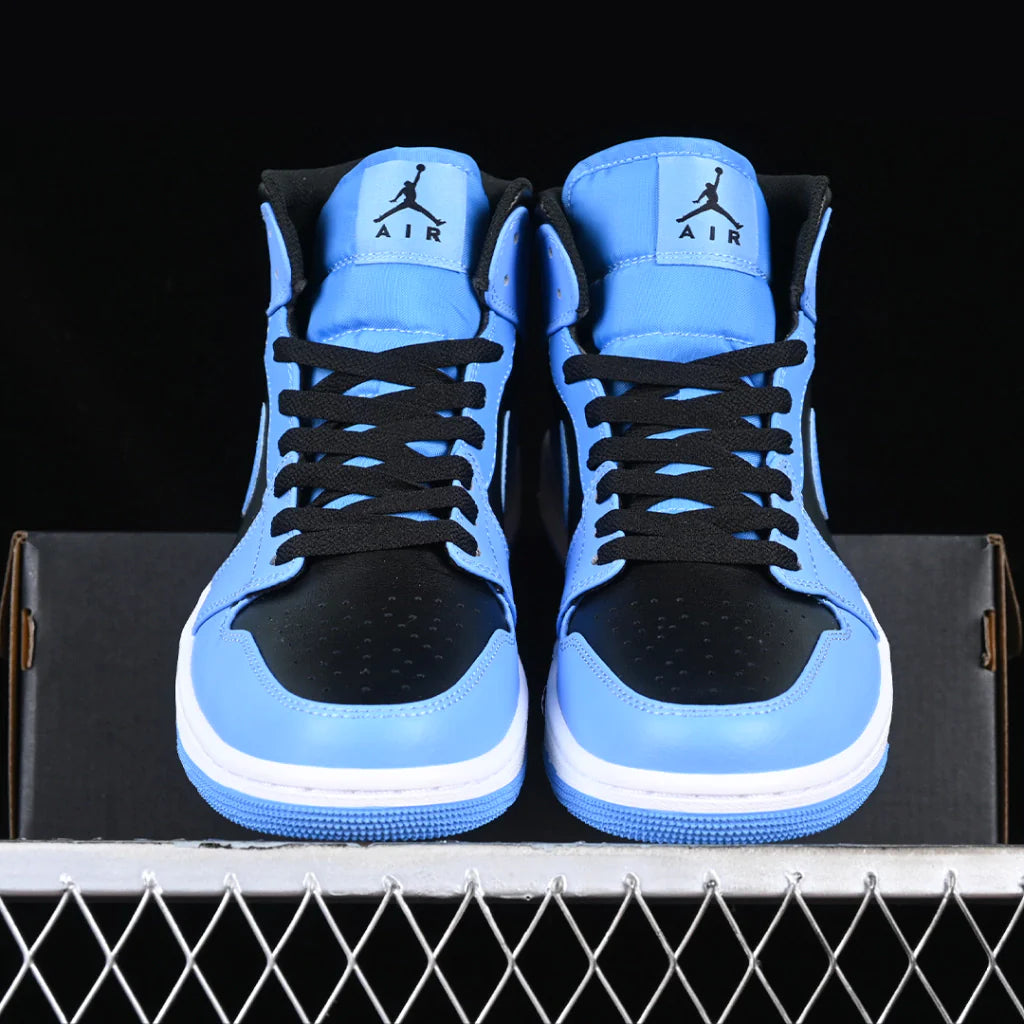 Nike Air Jordan 1 Mid 'University Blue'